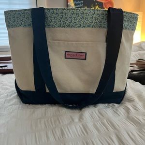 Vineyard Vines Beach Tote